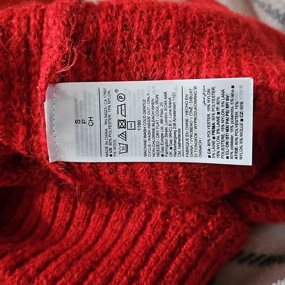 Old Navy Sweater - Picture 4 of 4